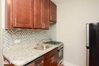 2915 N Mildred, Unit A01C in Chicago, IL - Building Photo - Building Photo