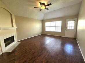 8329 Derby Ln in Fort Worth, TX - Building Photo - Building Photo