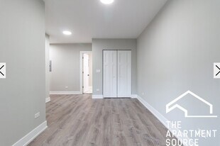 505 W Belmont Ave, Unit 7 in Chicago, IL - Building Photo