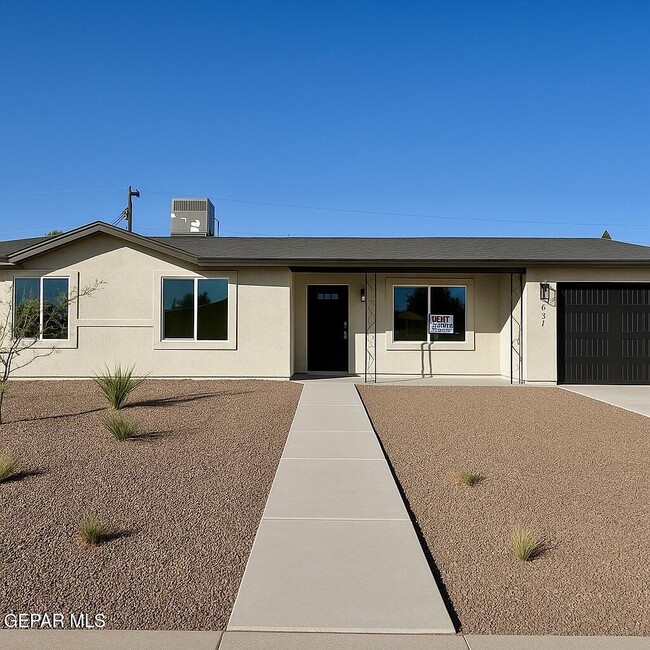 property at 2633 Dunoon Dr