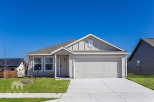 2709 Ctr Crk Ln in Fort Worth, TX - Building Photo