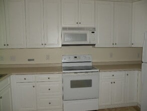 107 Two Putt Ct in New Bern, NC - Building Photo - Building Photo