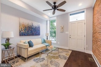 9 E Fort Ave in Baltimore, MD - Building Photo - Building Photo