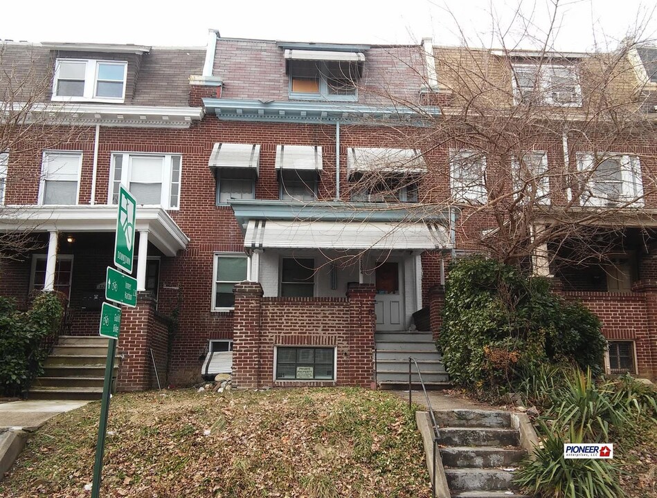 3204 Guilford Ave in Baltimore, MD - Building Photo