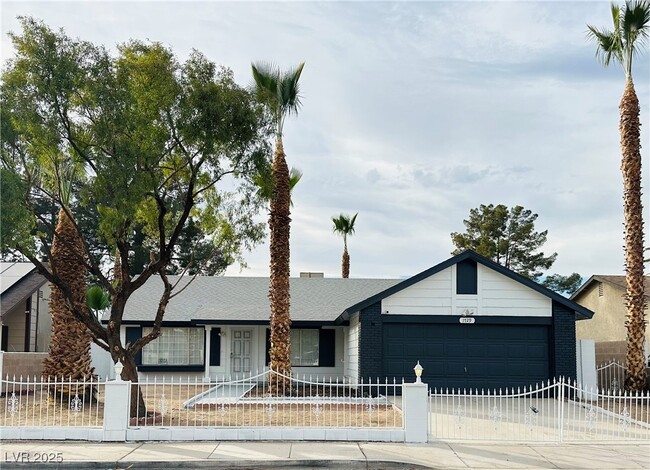 property at 1729 Elaine Dr