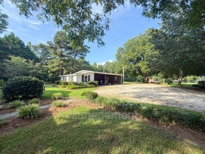 10586 NC-96 in Zebulon, NC - Building Photo - Building Photo
