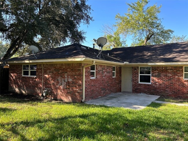 2311 Willow Blvd in Pearland, TX - Building Photo - Building Photo