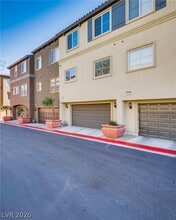 4650 Ranch House Rd in North Las Vegas, NV - Foto de edificio - Building Photo