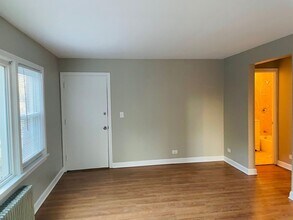 905 Austin St in Evanston, IL - Building Photo - Building Photo