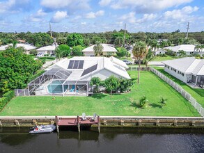 772 Apple Tree Ln in Boca Raton, FL - Building Photo - Building Photo