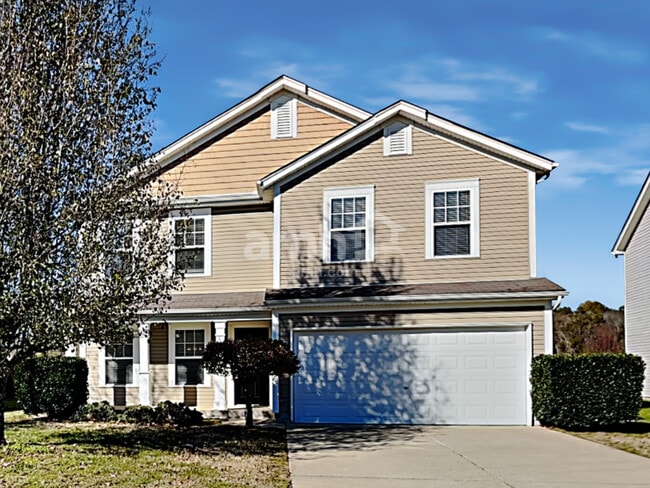 3055 Hidden Creek Dr