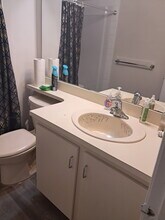 103 Secretariat Ct, Unit 103 Secretariat Court in Tinton Falls, NJ - Foto de edificio - Building Photo