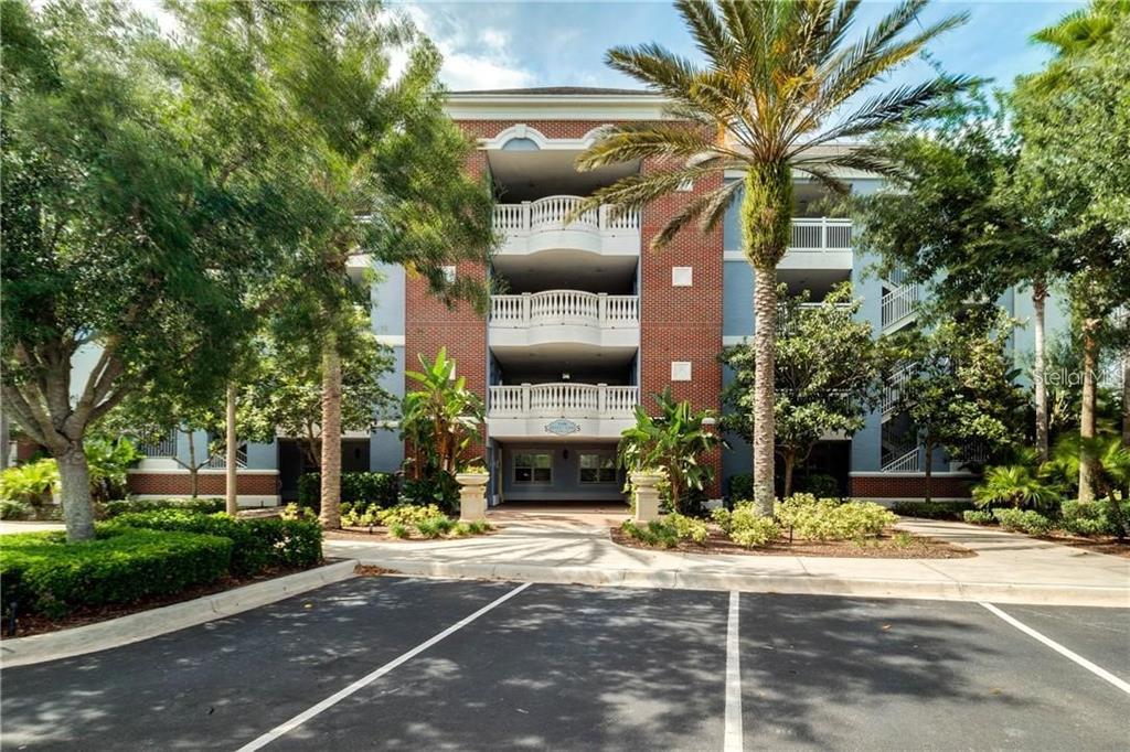 1100 Sunset View Cir in Kissimmee, FL - Foto de edificio