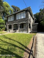 2561 Rosselle St in Jacksonville, FL - Building Photo