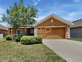 14207 Edinburgh Moor Dr in Wimauma, FL - Building Photo
