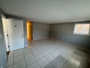 3406 Warren Ave, Unit 1 in Bellwood, IL - Foto de edificio - Building Photo