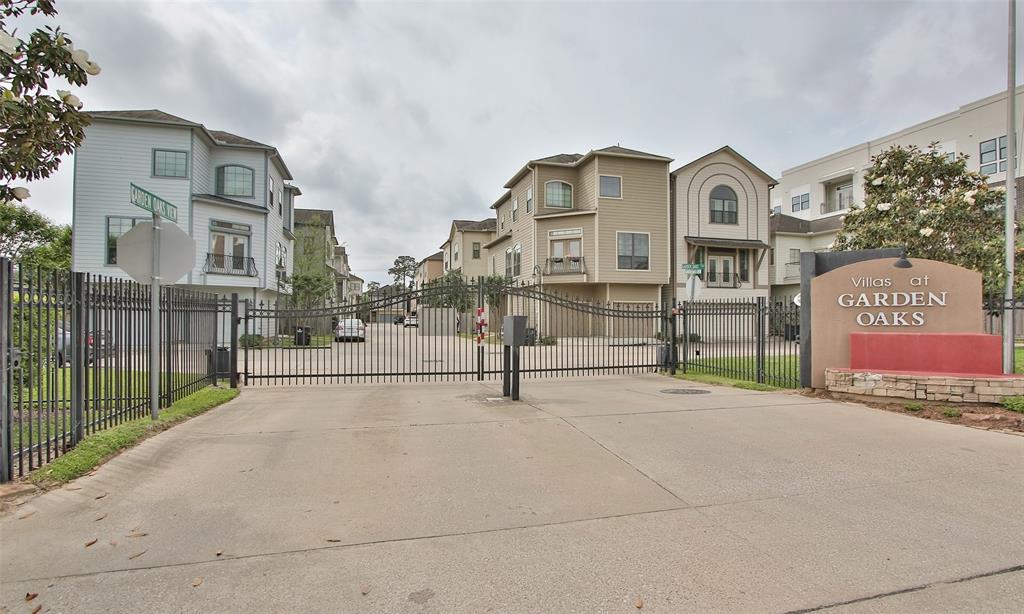 908 Garden Oaks Terrace in Houston, TX - Building Photo