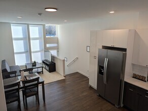 2227 25th Ave S in Seattle, WA - Foto de edificio - Building Photo