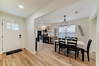 4405 Button Bend Cir in Austin, TX - Building Photo - Building Photo