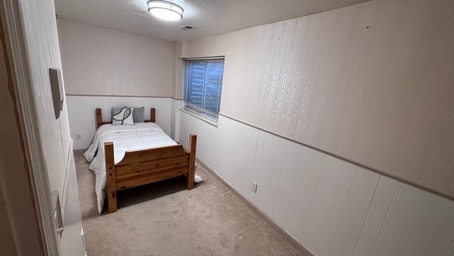 1238 Newport Ln in Kaysville, UT - Building Photo - Building Photo