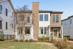 914C Acklen Ave, Unit 15-2103 in Nashville, TN - Building Photo