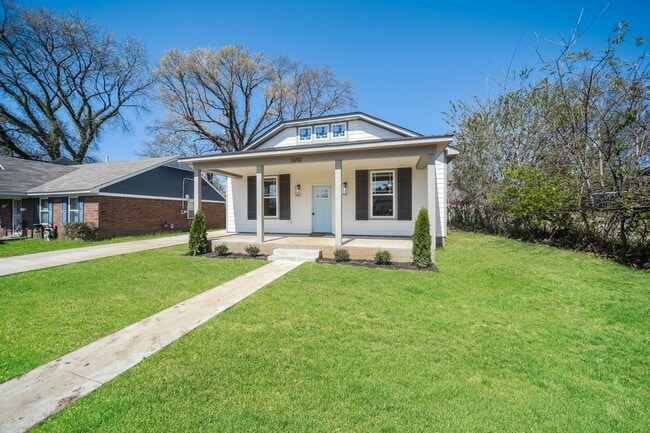 1692 Euclid Ave in Memphis, TN - Building Photo - Building Photo