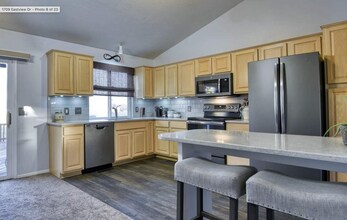 1709 Eastview Dr in Papillion, NE - Building Photo - Building Photo