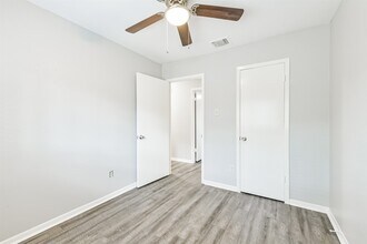 2714 Foliage Green Dr in Humble, TX - Building Photo - Building Photo