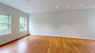 3044 R St NW in Washington, DC - Building Photo - Building Photo