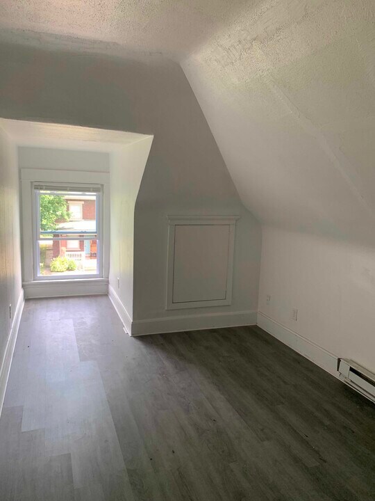 331 Chittenden Ave in Columbus, OH - Building Photo