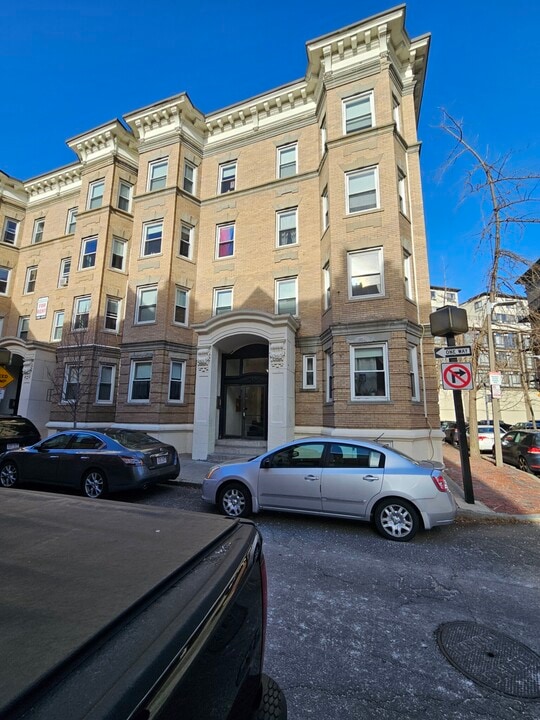 111 Norway St in Boston, MA - Building Photo