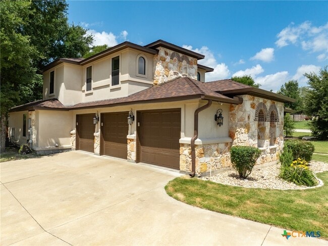 property at 1010 Woodland Bend Cir