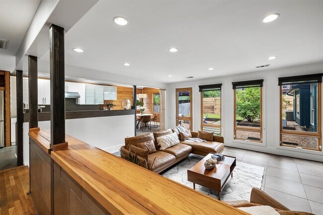 2800 Cherry Ln in Austin, TX - Building Photo - Building Photo