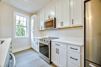 Belmont Heights Apartments in Charlottesville, VA - Foto de edificio - Building Photo
