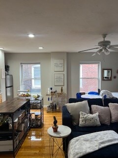 25 Fleet St, Unit 33 in Boston, MA - Foto de edificio - Building Photo