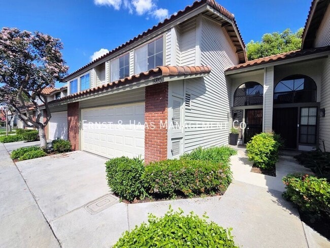 16810 Picadilly Ln in Cerritos, CA - Building Photo - Building Photo