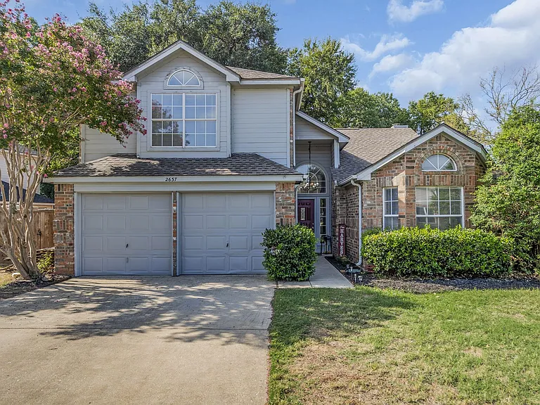 2637 Misty Glen Dr in Flower Mound, TX - Building Photo