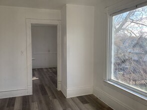 3218 N 1st St-Unit -upper-3218A in Milwaukee, WI - Building Photo - Building Photo