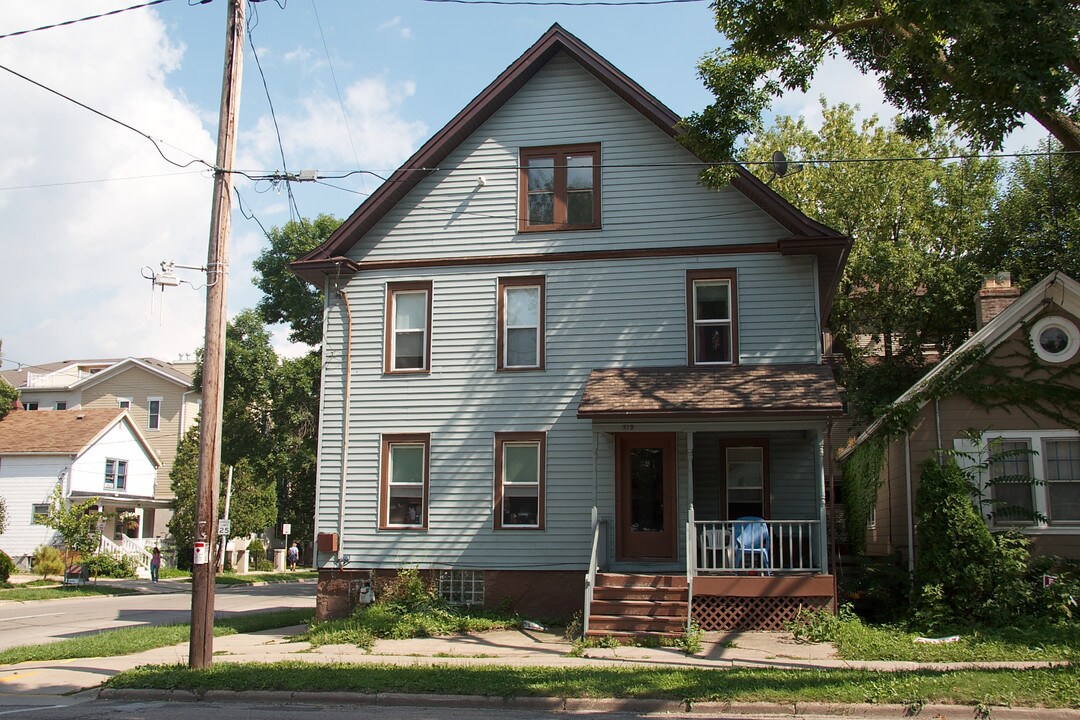 519 E Johnson St in Madison, WI - Building Photo