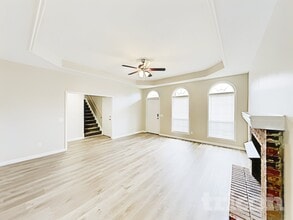 108 Pembroke Ct in White House, TN - Building Photo - Building Photo