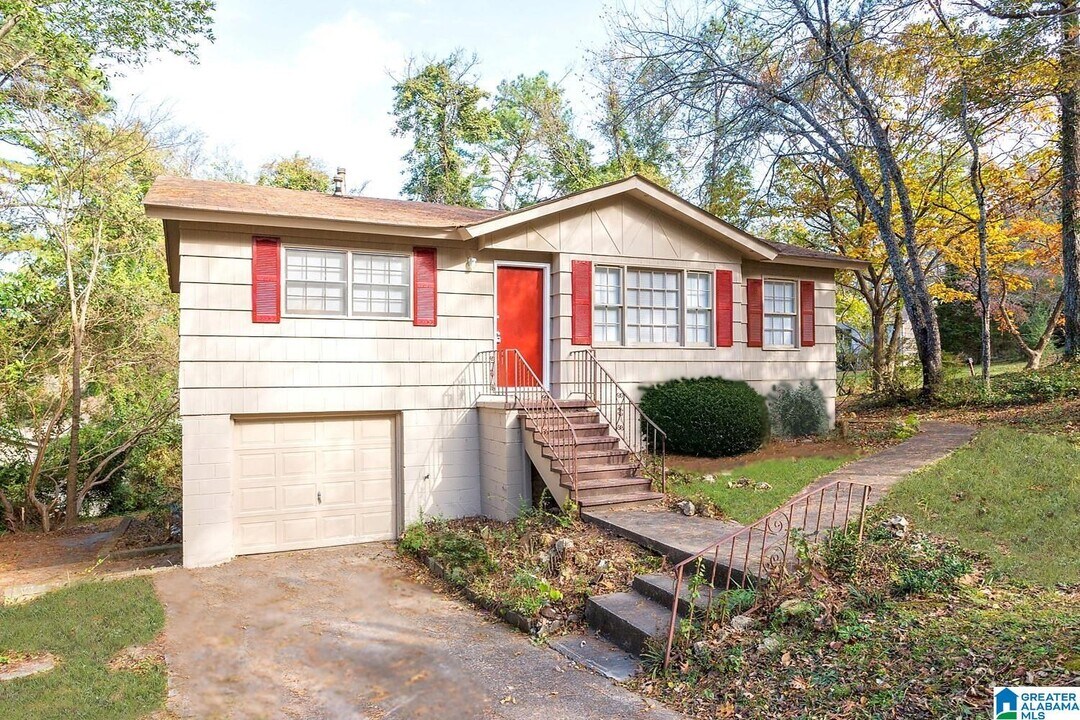 500 15th Ave NW in Center Point, AL - Building Photo