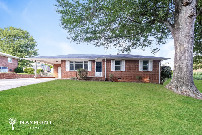 7 Shamrock Cir in Greenville, SC - Building Photo