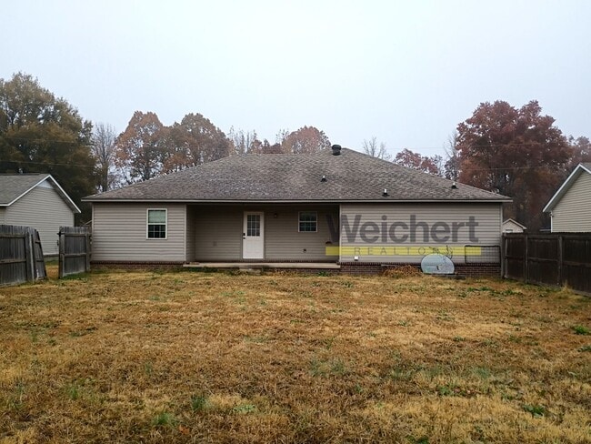 1102 William Hall Dr in Paragould, AR - Building Photo - Building Photo
