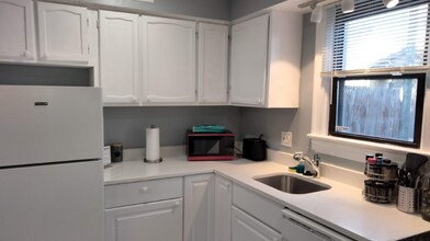 2031 S Langley St in Arlington, VA - Foto de edificio - Building Photo