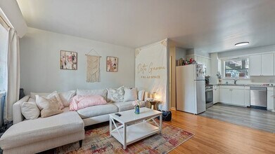 830 W Caraway St in Fayetteville, AR - Building Photo - Building Photo