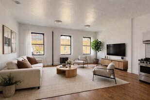 274 Mott St, Unit 2F in New York, NY - Building Photo