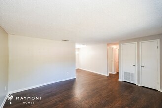 8444 Fury Dr in Jacksonville, FL - Building Photo - Building Photo