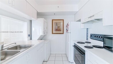 80 S Shore Dr in Miami Beach, FL - Building Photo - Building Photo