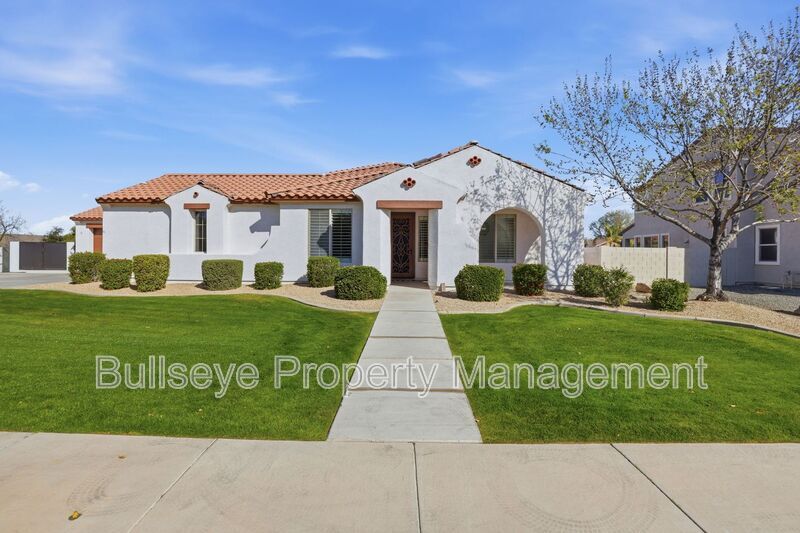 19244 E Rosa Rd in Queen Creek, AZ - Building Photo