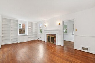 5008 44th St NW in Washington, DC - Building Photo - Building Photo